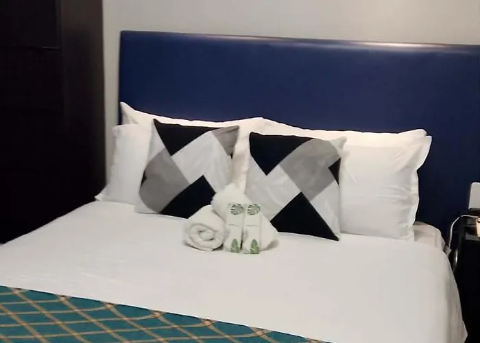 K2 Hotel *